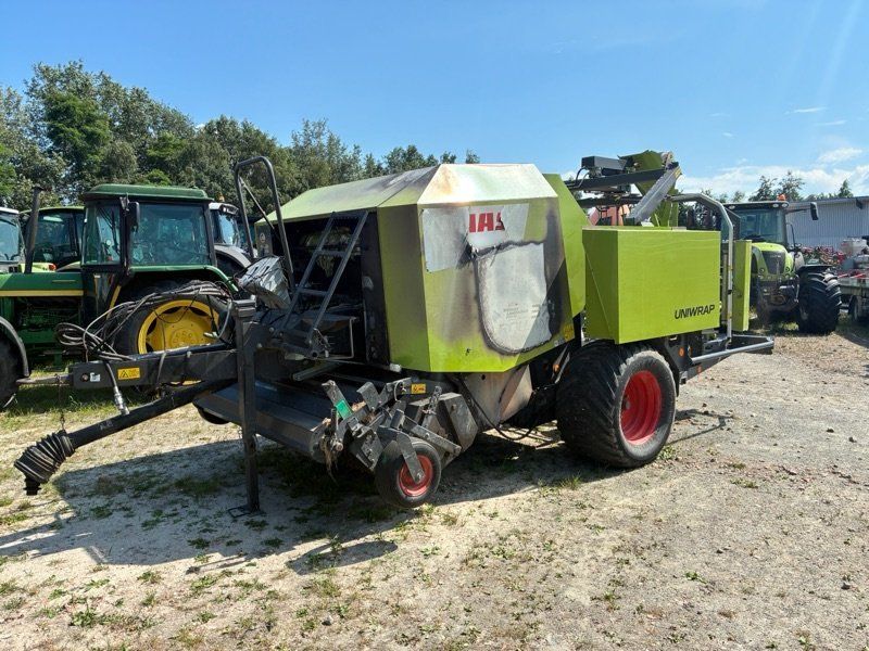 Claas Rollant 375 Uiwrap