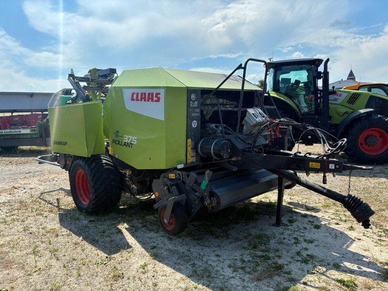 Claas Rollant 375 Uiwrap