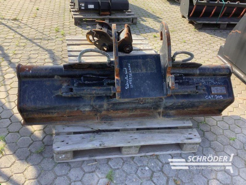 Caterpillar GRABENRÄUMLÖFFEL 1,80 M HYDR. SCHWENKBAR
