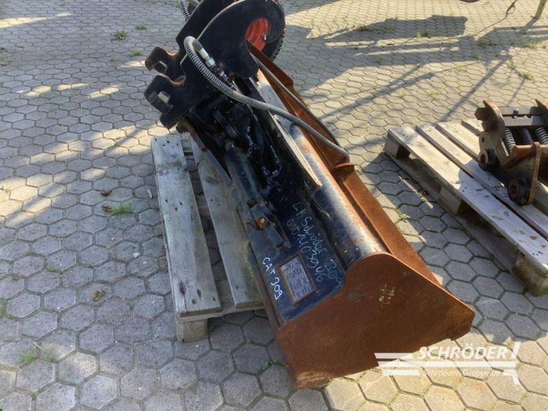 Caterpillar GRABENRÄUMLÖFFEL 1,80 M HYDR. SCHWENKBAR