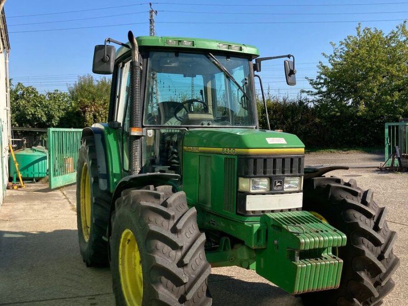 John Deere 6400