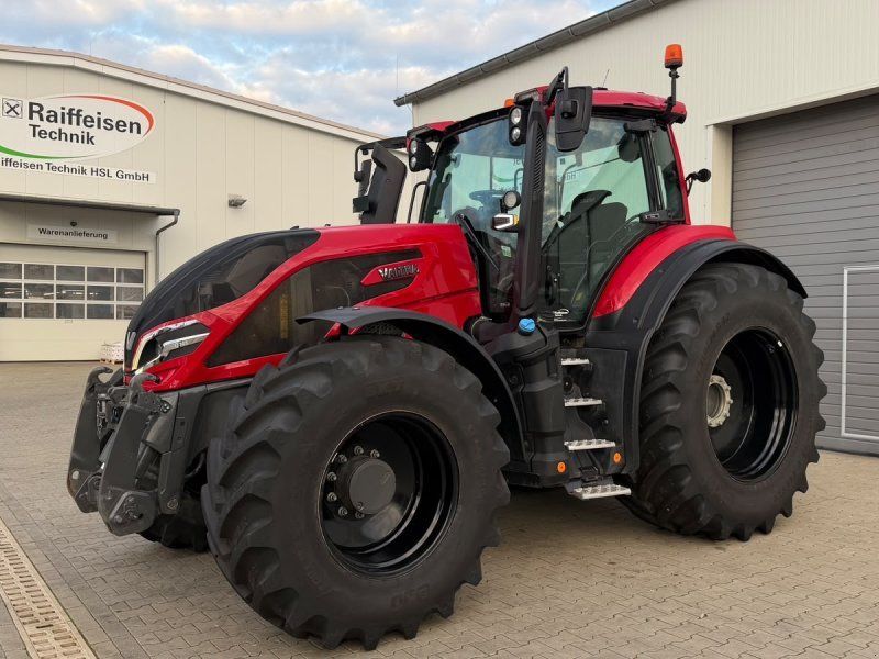 Valtra Q305