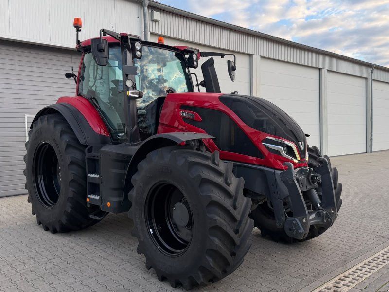 Valtra Q305