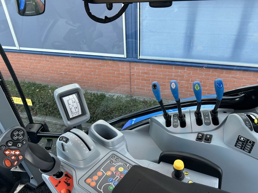 New Holland New Holland T5.140 DC
