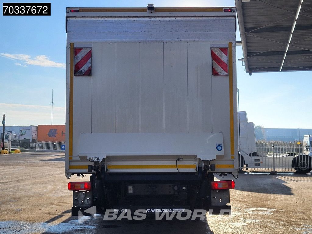 Volvo FM 330 6X2 2000kg Ladebordwand Full Air suspension Lift+steering Axle Automatic Euro 6