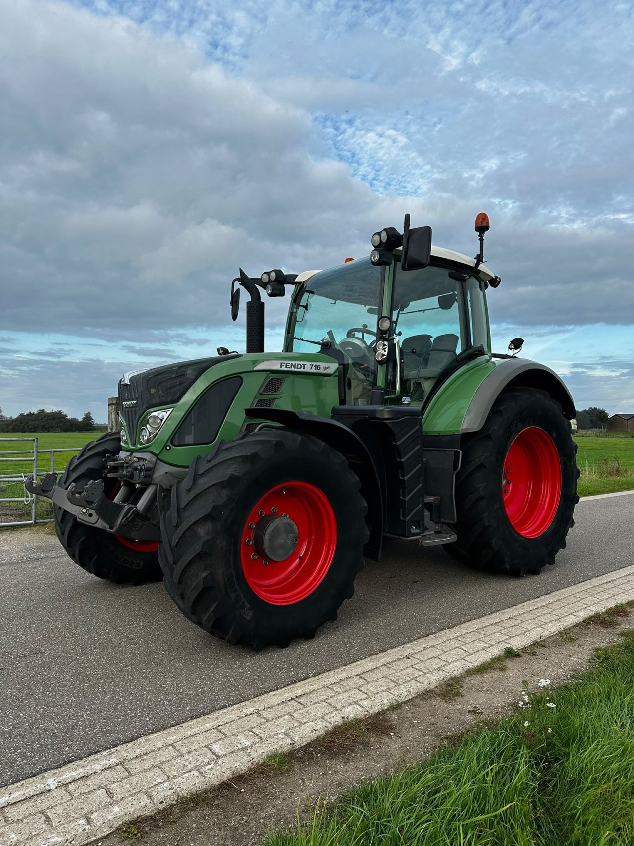 Fendt 716 Vario Profi SCR