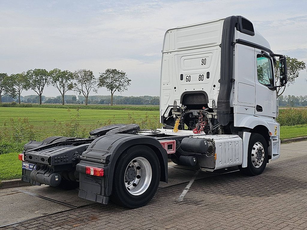 MERCEDES-BENZ ACTROS 1843