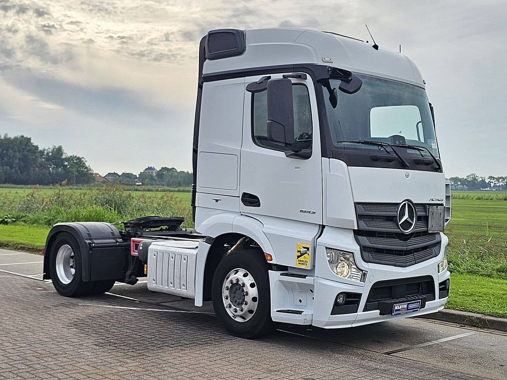 MERCEDES-BENZ ACTROS 1843