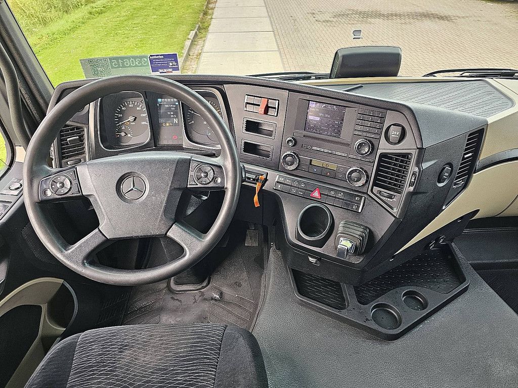 MERCEDES-BENZ ACTROS 1843