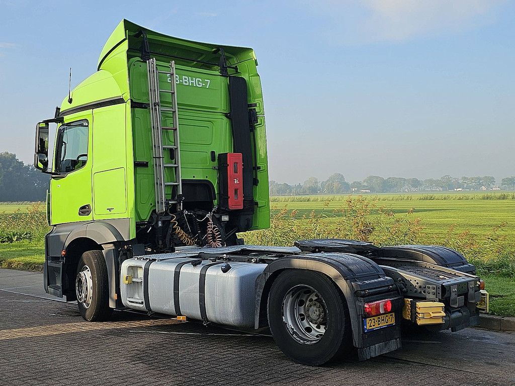 MERCEDES-BENZ ACTROS 1843 Streamspace Euro6 2xTank Spoilers NL-Truck First-Owner Good-Condtion!