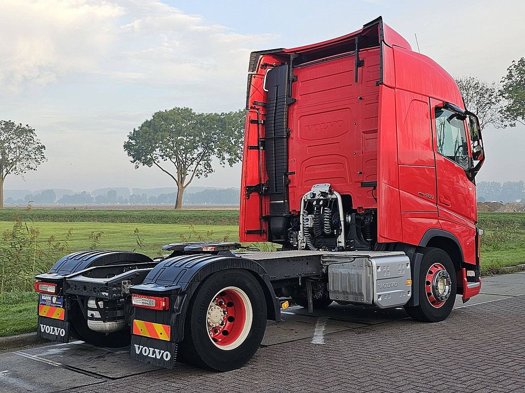VOLVO FH 460 4x2 I-Parc-Cool I-Save Xenon Spoilers PTO 1st Owner!