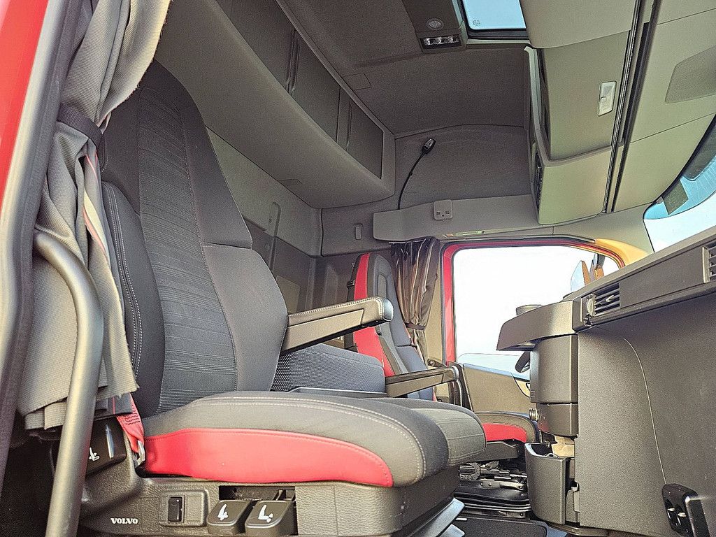 VOLVO FH 460 4x2 I-Parc-Cool I-Save Xenon Spoilers PTO 1st Owner Full-Air!