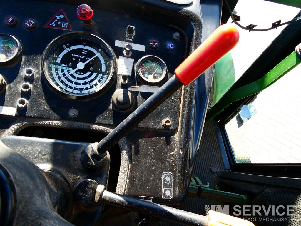 John Deere 2130 2wd