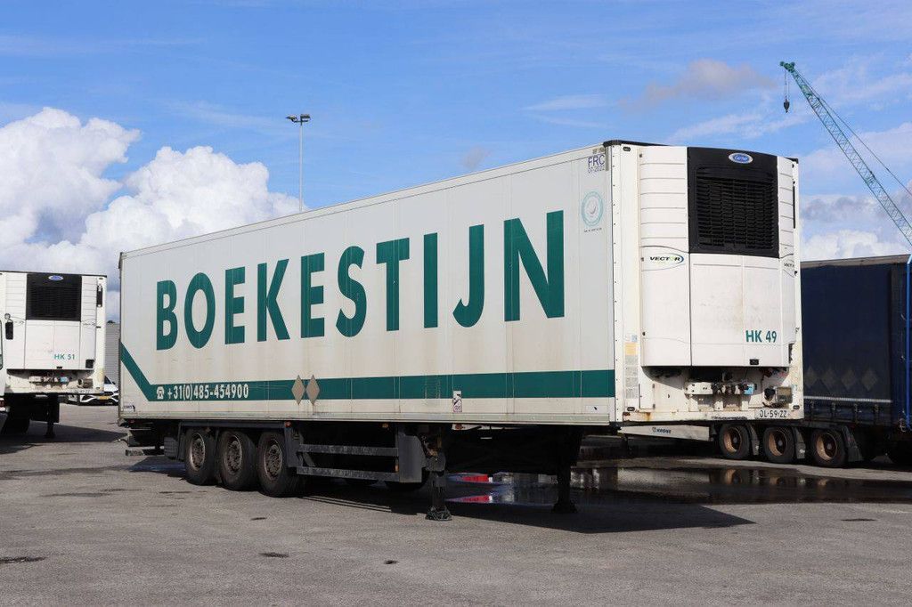 Schmitz Cargobull SCB*S3B Kühlauflieger, Baujahr 2013