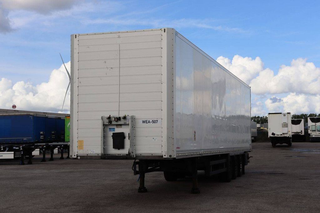 Closed Semi-Trailer Schmitz Cargobull SCB*S3B 2019