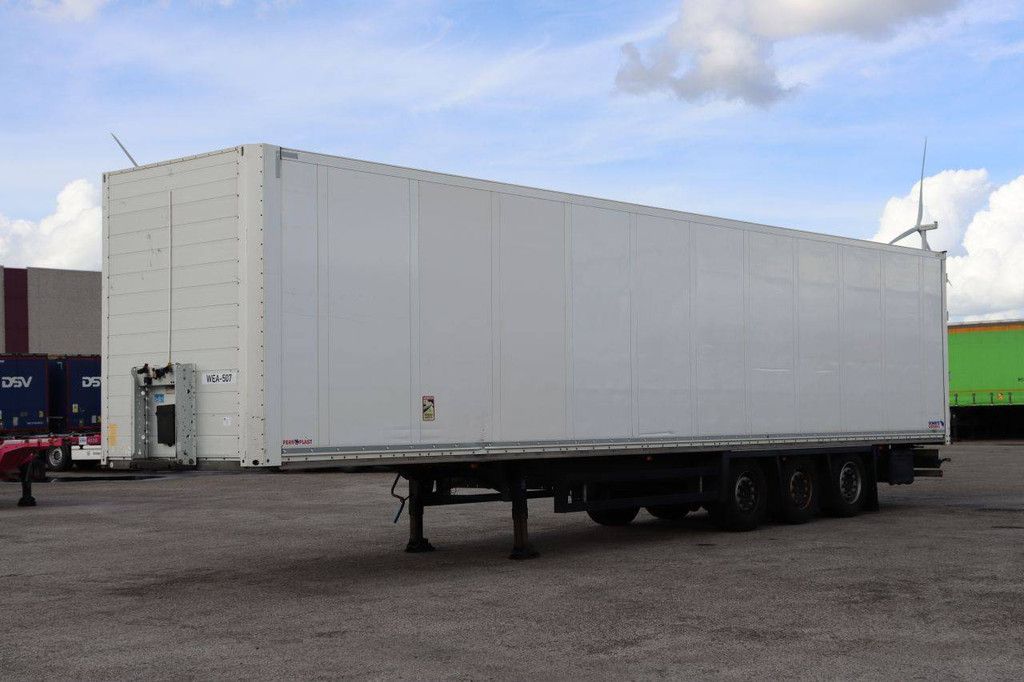 Closed Semi-Trailer Schmitz Cargobull SCB*S3B 2019