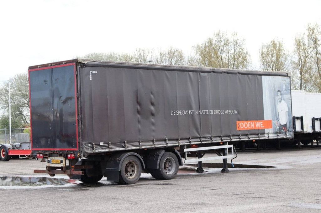 Happy Trailer OR 35-220, Baujahr 2008, Sattelauflieger mit Planenaufbau
