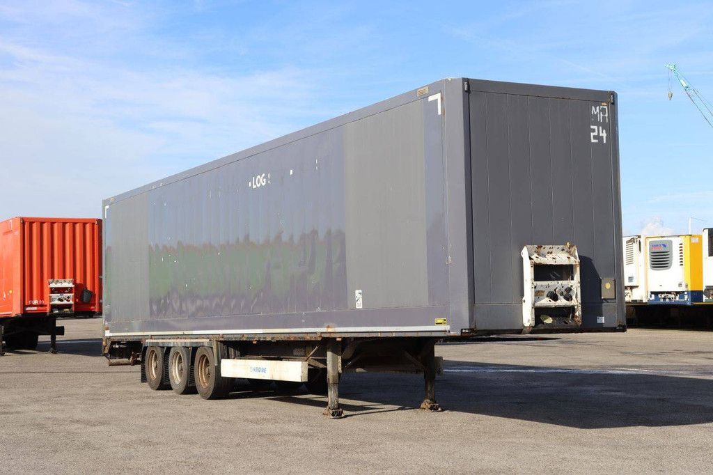 Geschlossener Sattelauflieger Krone SD 39000kg 2012