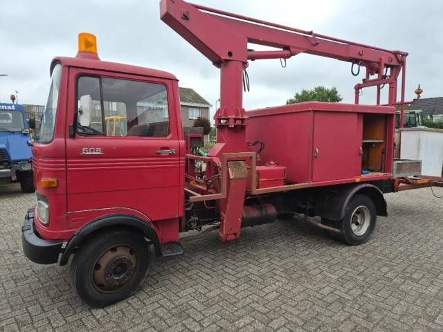 Vrachtwagen Mercedes-Benz LPKO 608 Oldtimer Diesel 116pk 1974 Met Hoogwerker