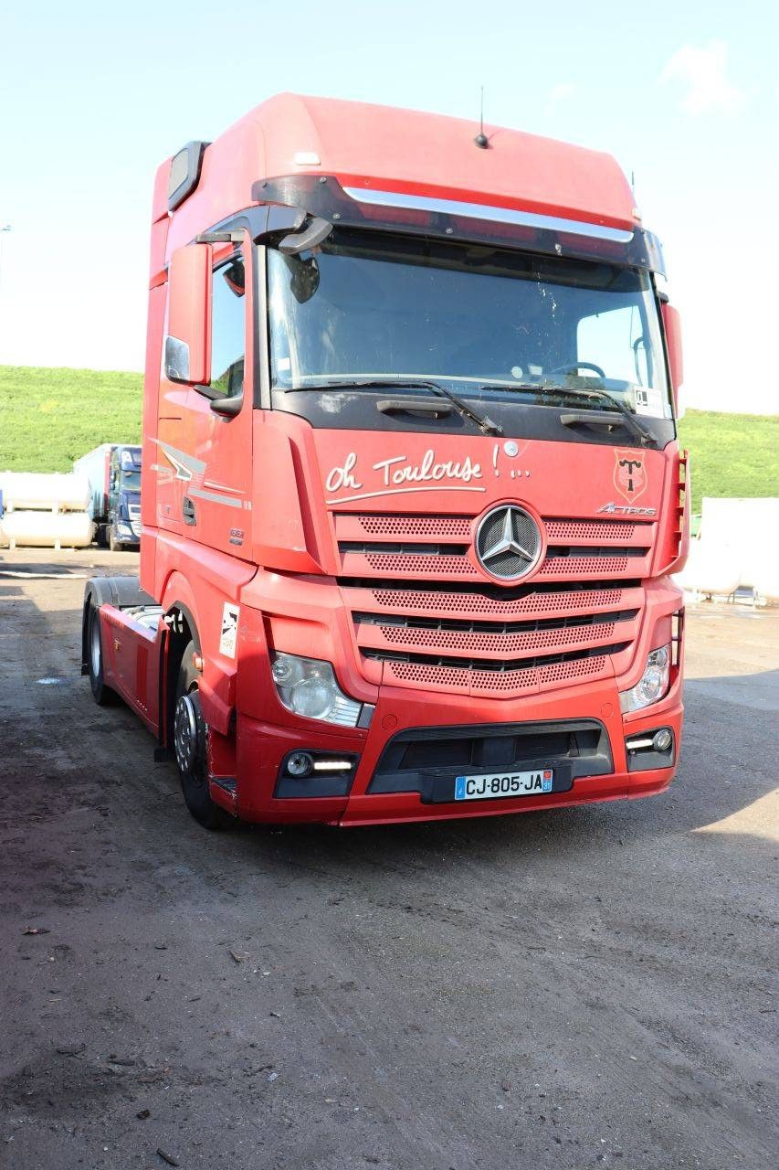 Traktor Mercedes-Benz Actros Diesel 510 PS 2012