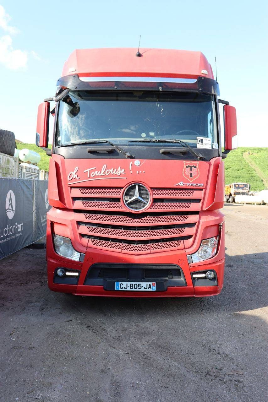 Traktor Mercedes-Benz Actros Diesel 510 PS 2012
