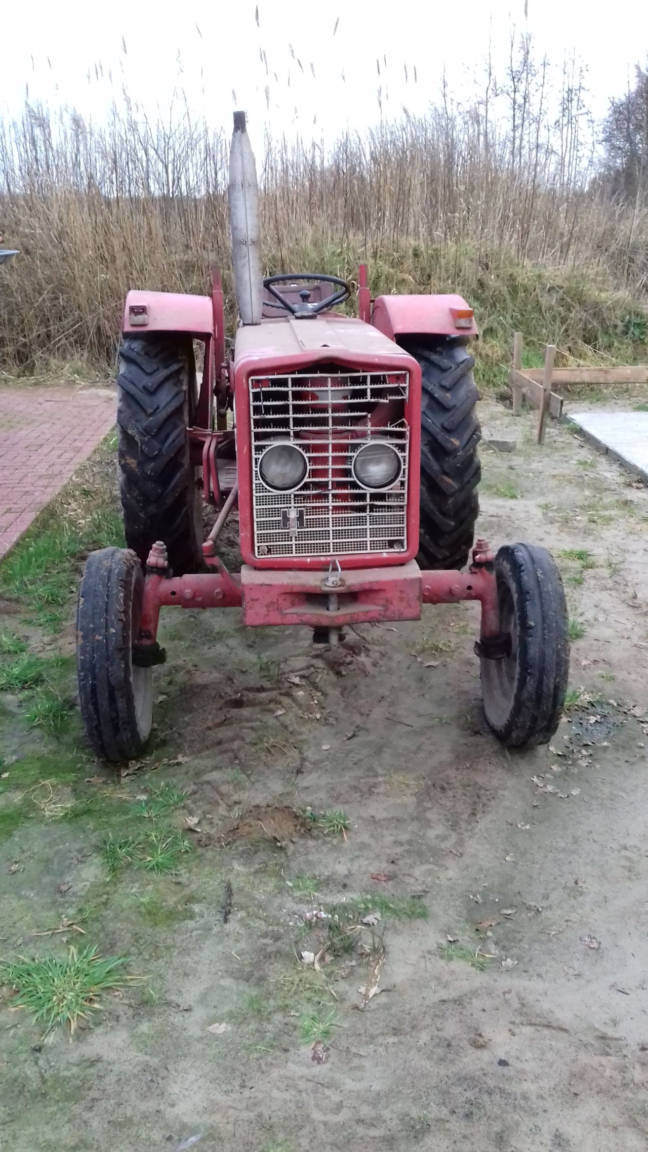 Te koop McCormick 423 loopt mooi en alles werkt goed.