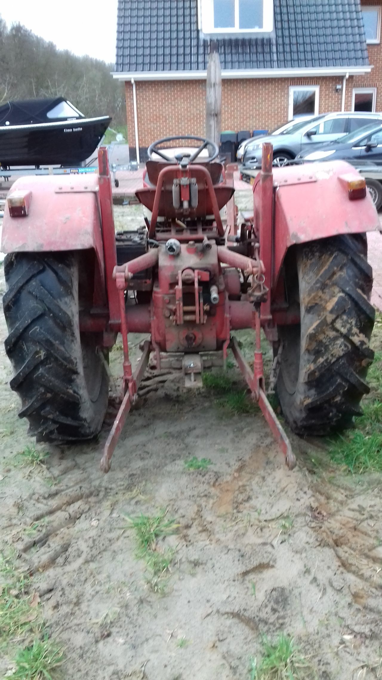 Te koop McCormick 423 loopt mooi en alles werkt goed.