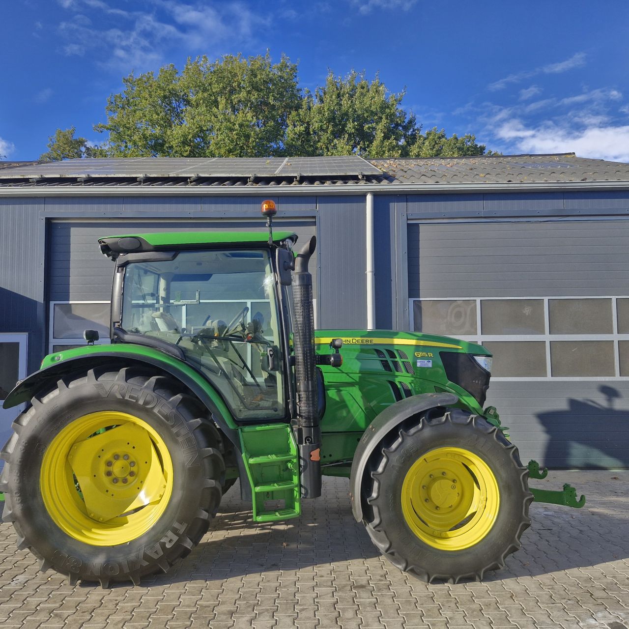 John deere 6115R