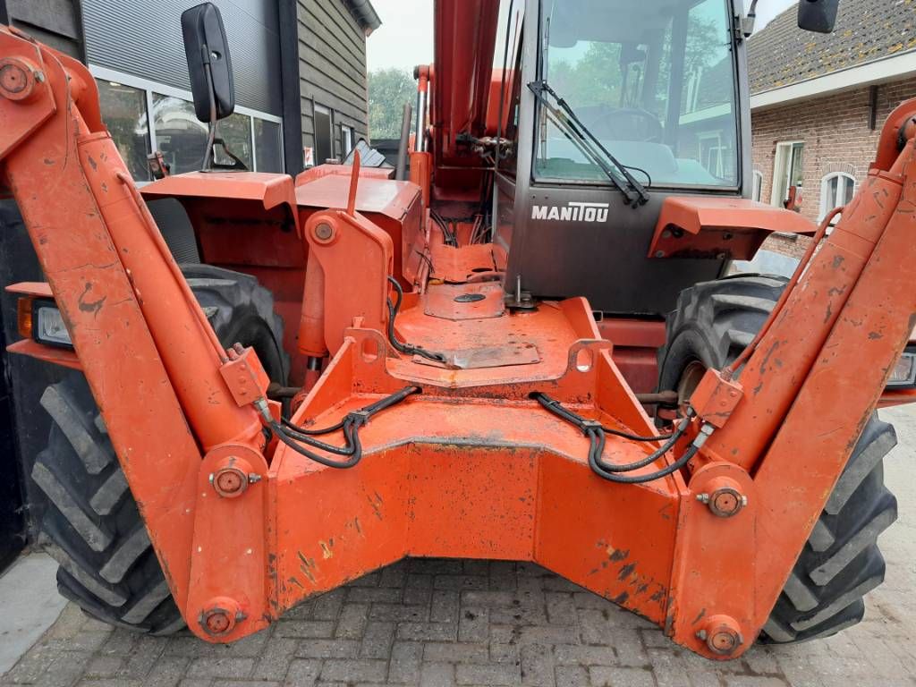 Manitou MT 1337 SL T verreiker met bak en vorken