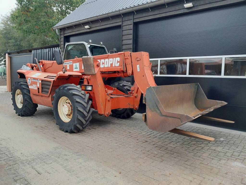 Manitou MT 1337 SL T verreiker met bak en vorken