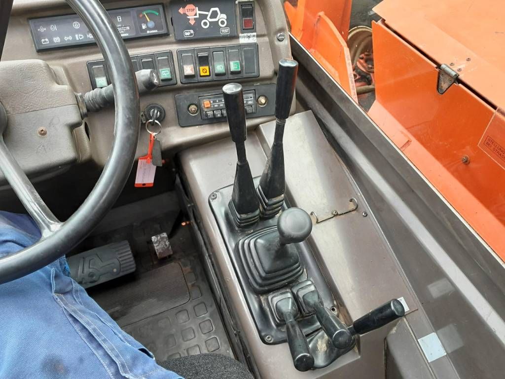 Manitou MT 1337 SL T verreiker met bak en vorken