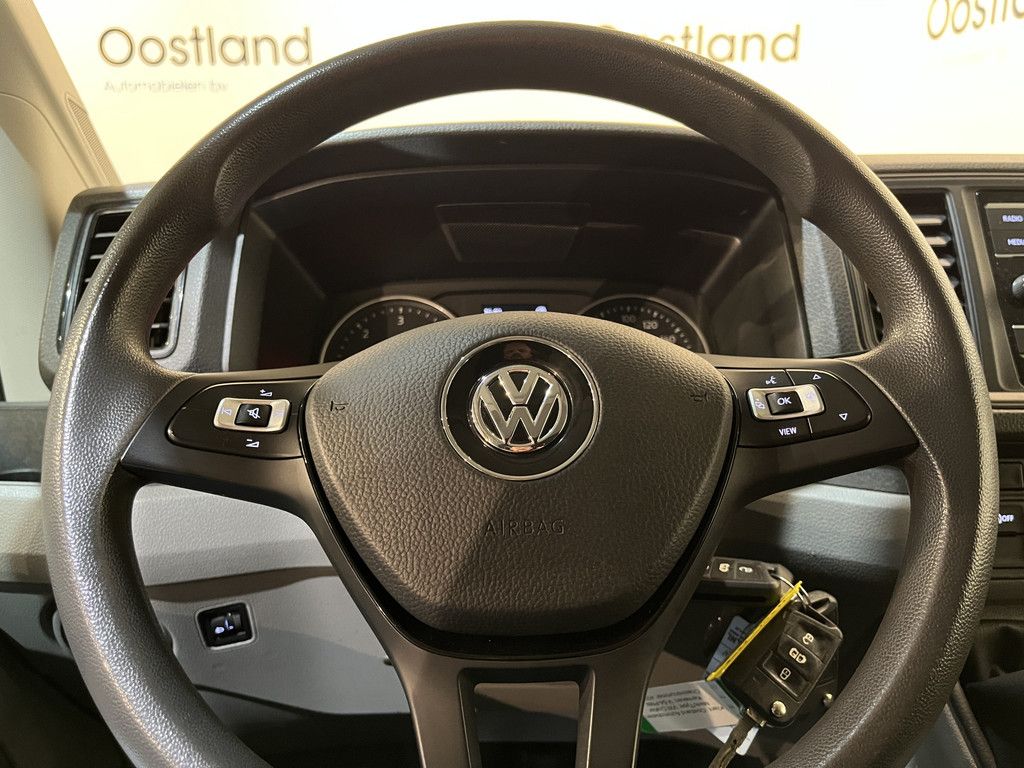Volkswagen Crafter 35 2.0 TDI L3H2 140 PK / Euro 6 / 3.000 KG Trekgewicht / Airco / Camera / Carplay