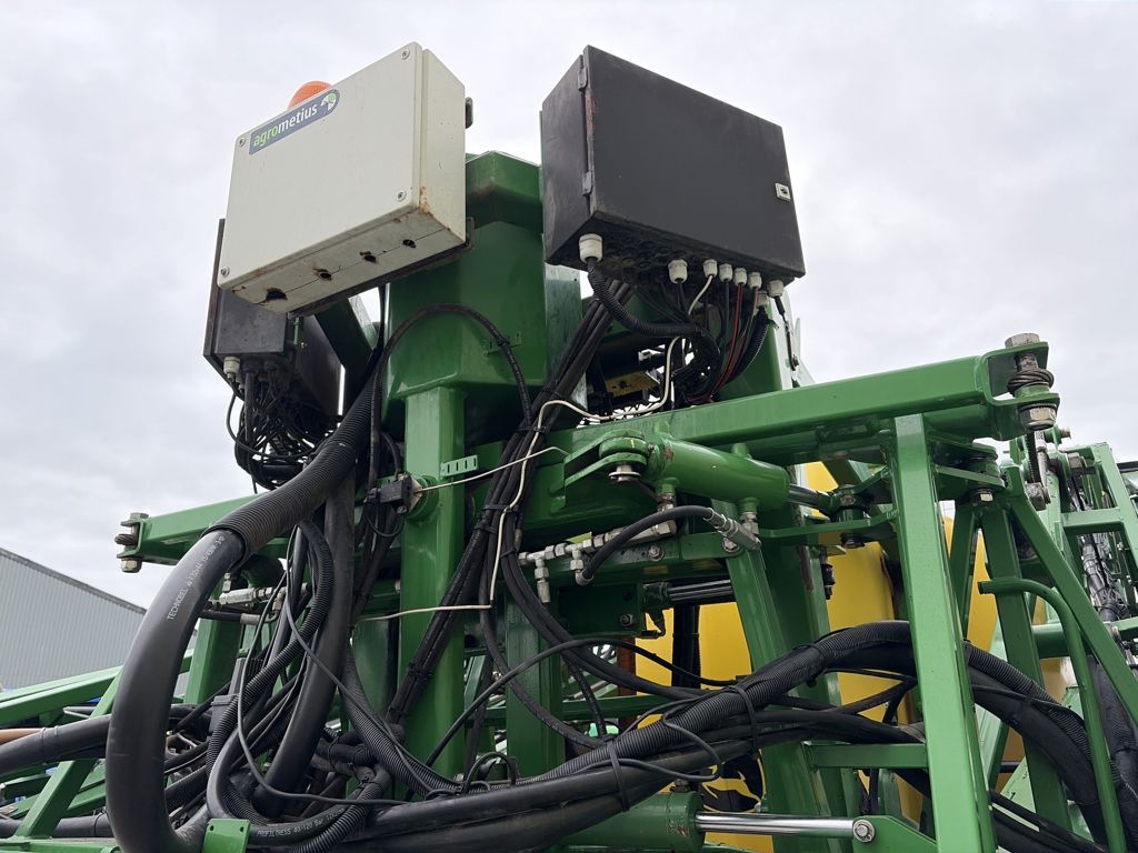 John Deere 840i Veldspuit