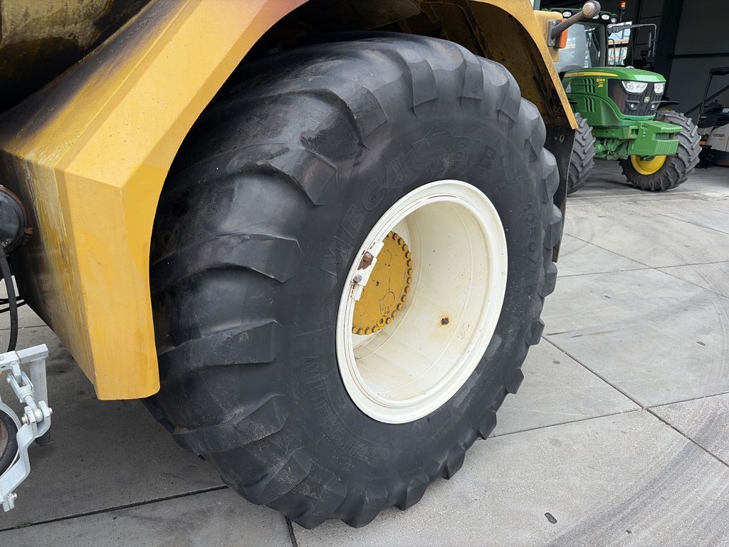 Challenger Terragator TG8133