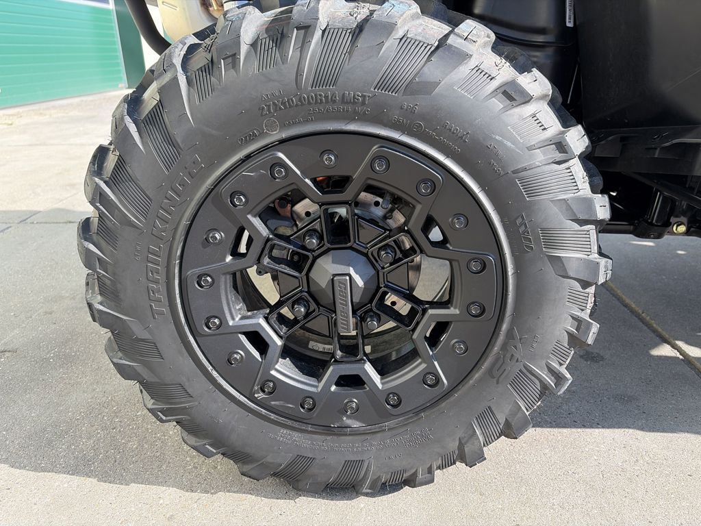 Can-Am Outlander 1000R MAX XTP