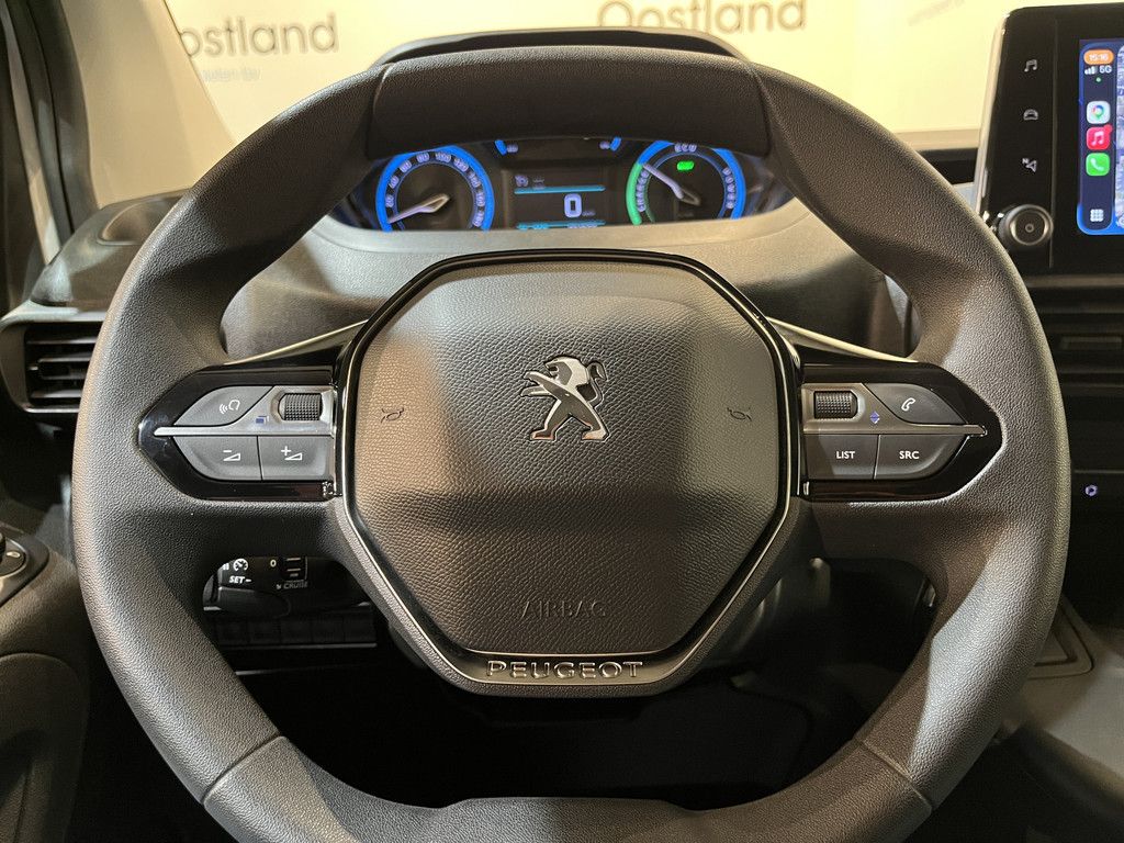 Peugeot e-Partner Premium Long 50 kWh / 100% elektrisch !! / SOH 95% / CCS Snelladen / Airco / Cruise Control / Camera / CarPlay / Navigatie / 3-Zits / 4.900 KM !!