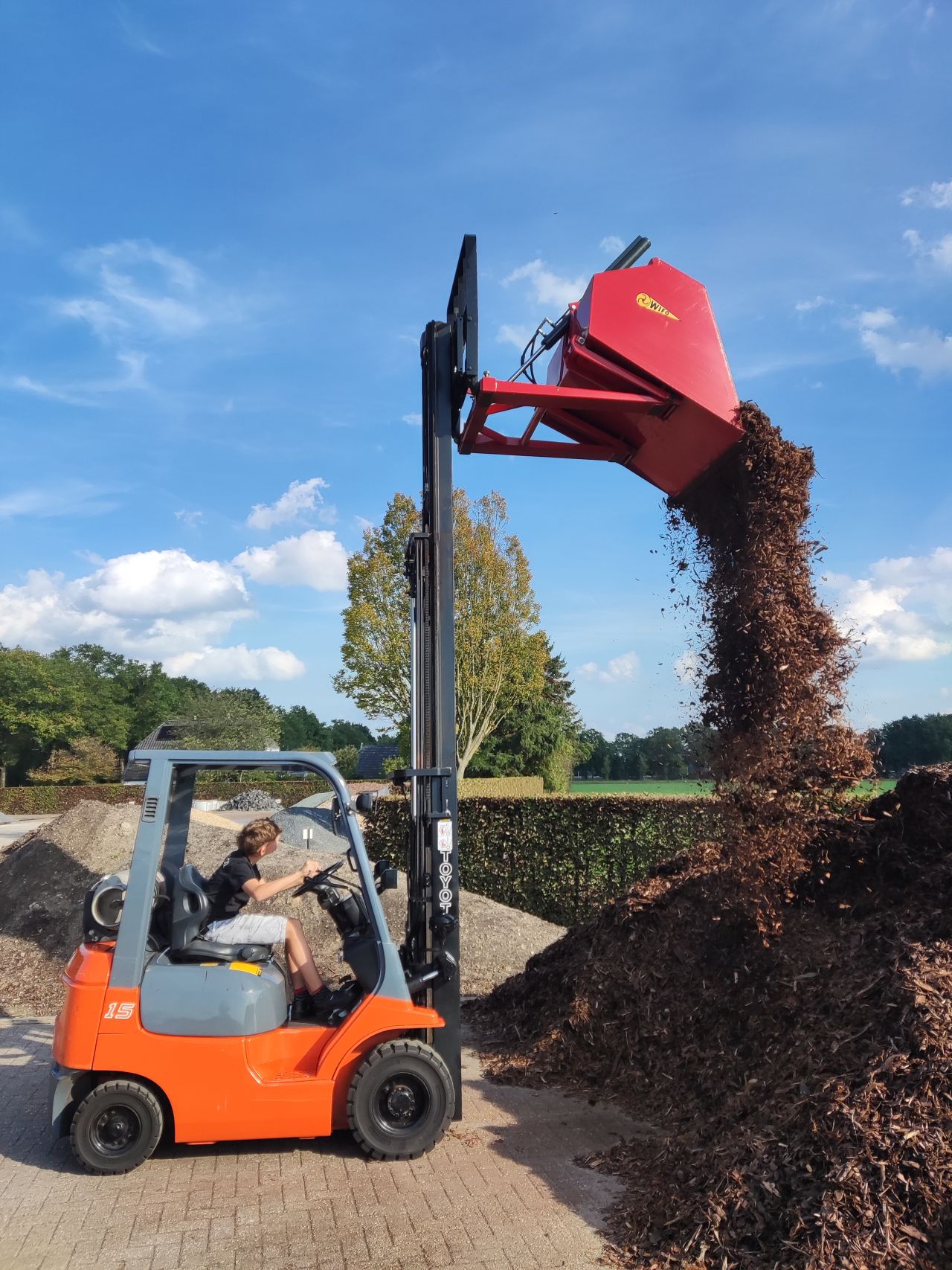 WIFO schepbak (type HO750, inhoud 750 ltr., hydro, z.g.a.n.)