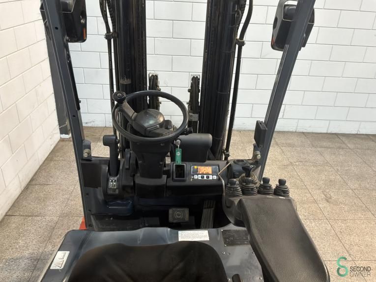 Gabelstapler Elektrisch Toyota 8 FBMT 20 2015