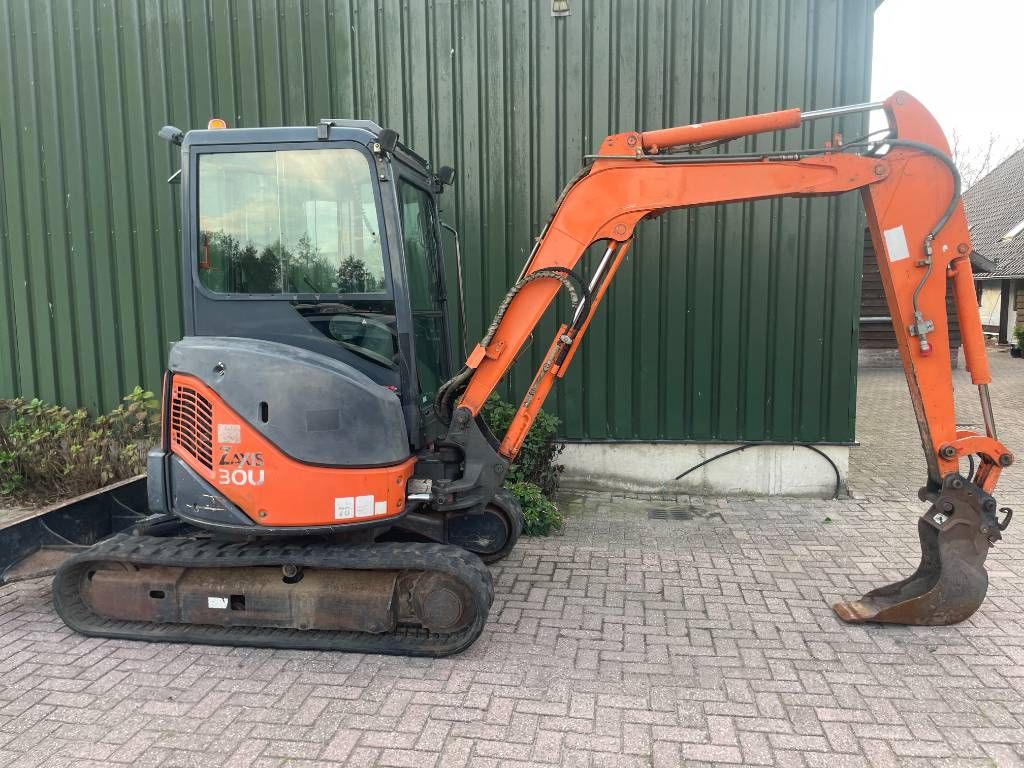 Hitachi ZX 30 U-2 3250kg
