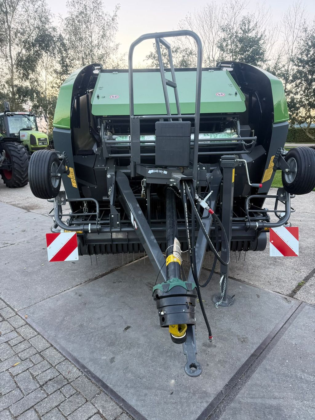 Fendt Rotana 130 F XTRA NIEUW Balenpers Rondepers 130 cm