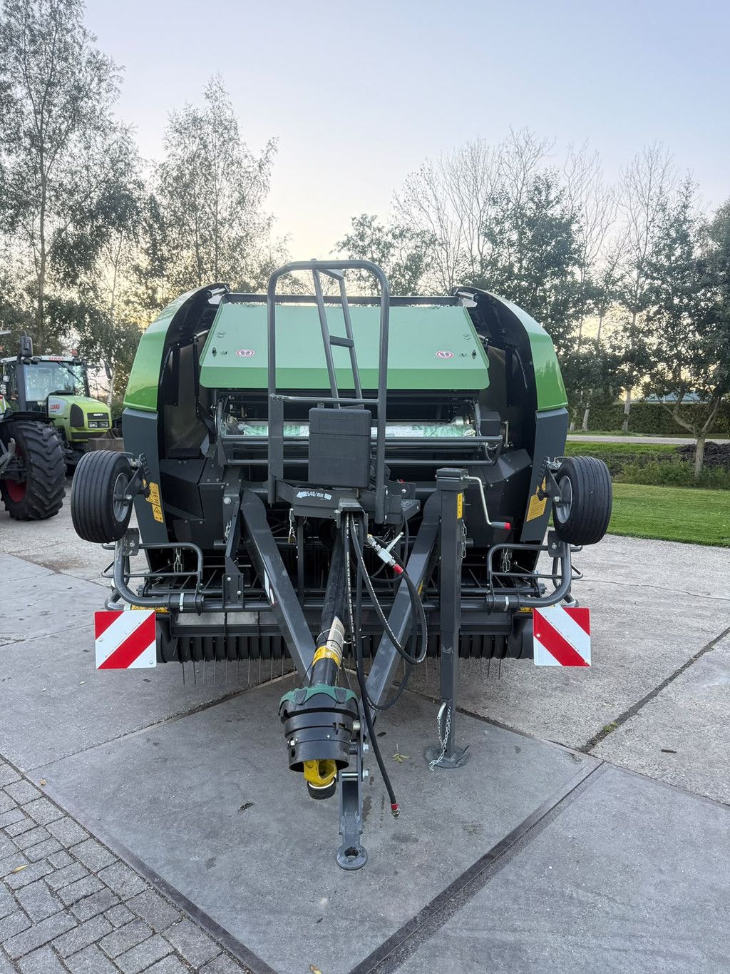 Fendt Rotana 130 F XTRA NIEUW Balenpers Rondepers 130 cm