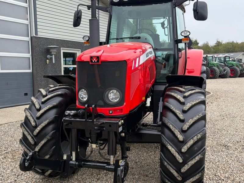 Massey Ferguson 6480 Dyna 6 med frontlift Meget Veldholdt