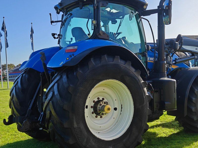 New Holland T7.260 med Quicke Q7M Frontlæsser