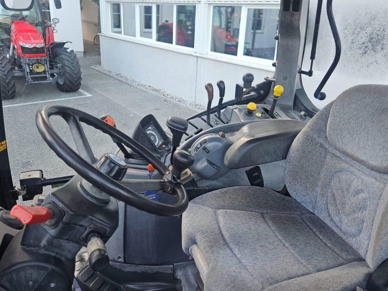 New Holland TS 115