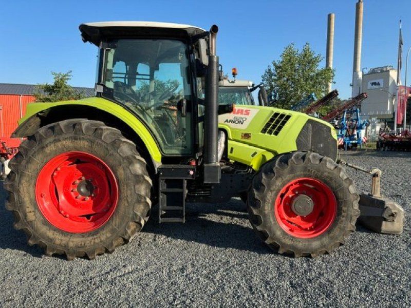 Claas ARION 620