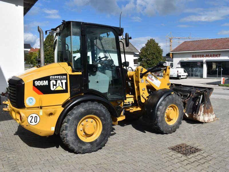 Caterpillar 906M