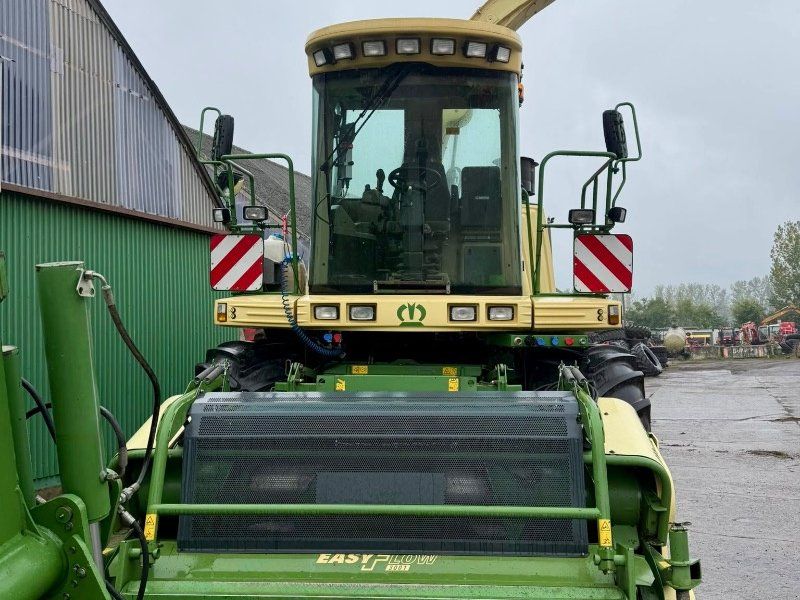 Krone Big X 650 + Vorsatzgeräte