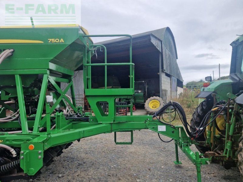 John Deere 750a