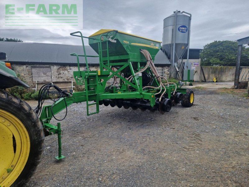 John Deere 750a