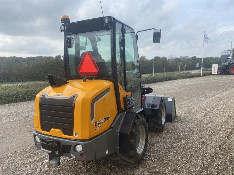 Giant G2700 HD